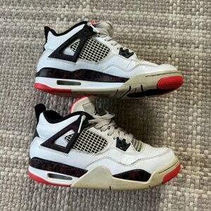 Air Jordan 4 Retro SE Pale Citron Youth 6.5